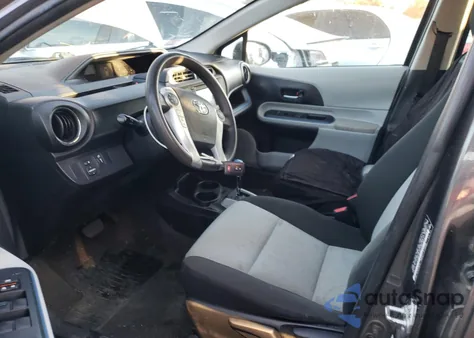 2013 Toyota Prius C из США, поврежденный, VIN JTDKDTB39D1552358